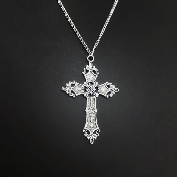 18" Silver Cross Necklace 021 - Picture 1 of 3